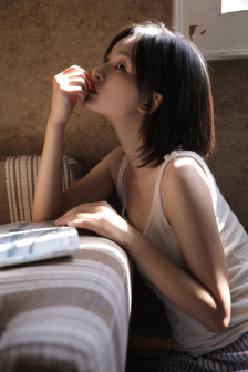 麻豆果冻传媒精品国产电影仙踪林